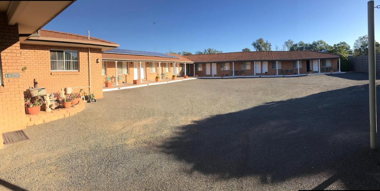 Aaron Inn Motel Narrabri Exterior foto