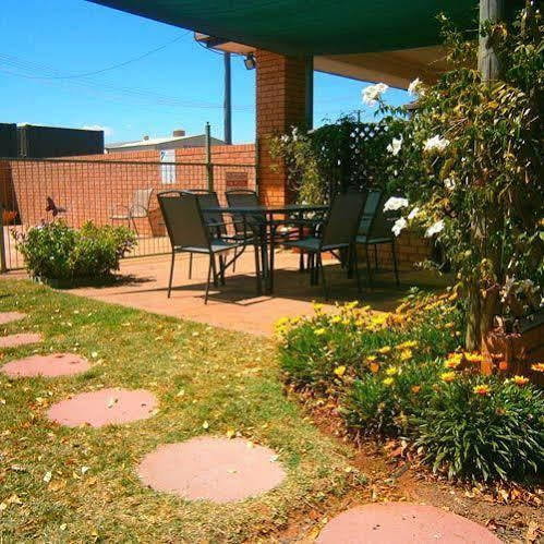 Aaron Inn Motel Narrabri Exterior foto